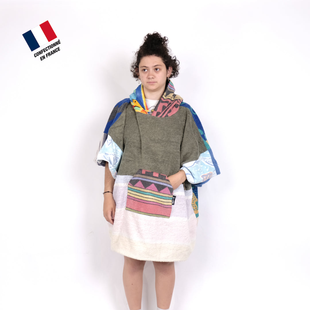 Poncho Anfibi Junior 100% Upcyclé « Aztec & Abysses » modèle unique