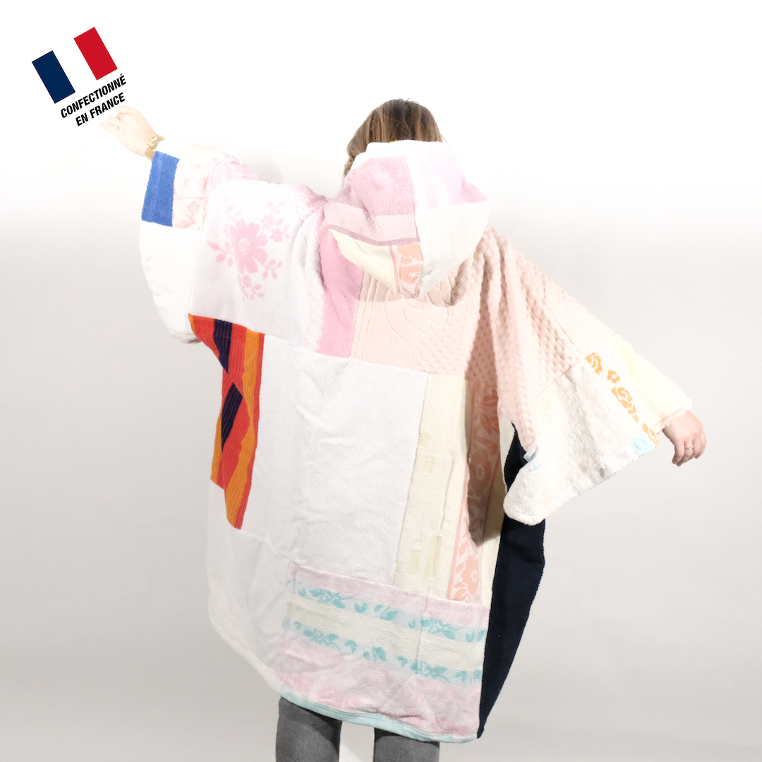 Poncho Anfibi unisexe 100% Upcyclé « Squares and Flowers » modèle unique